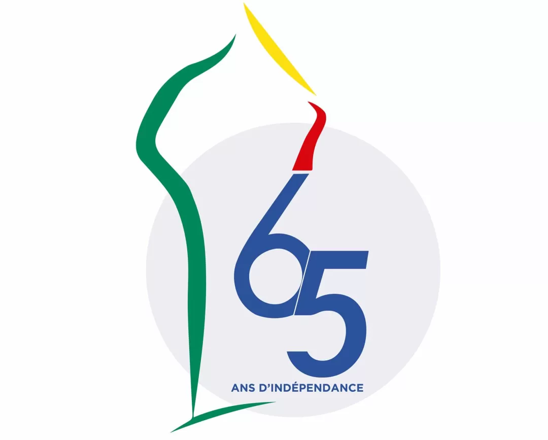 Logo coloré avec les chiffres 65 et la mention ans d’indépendance sur fond blanc