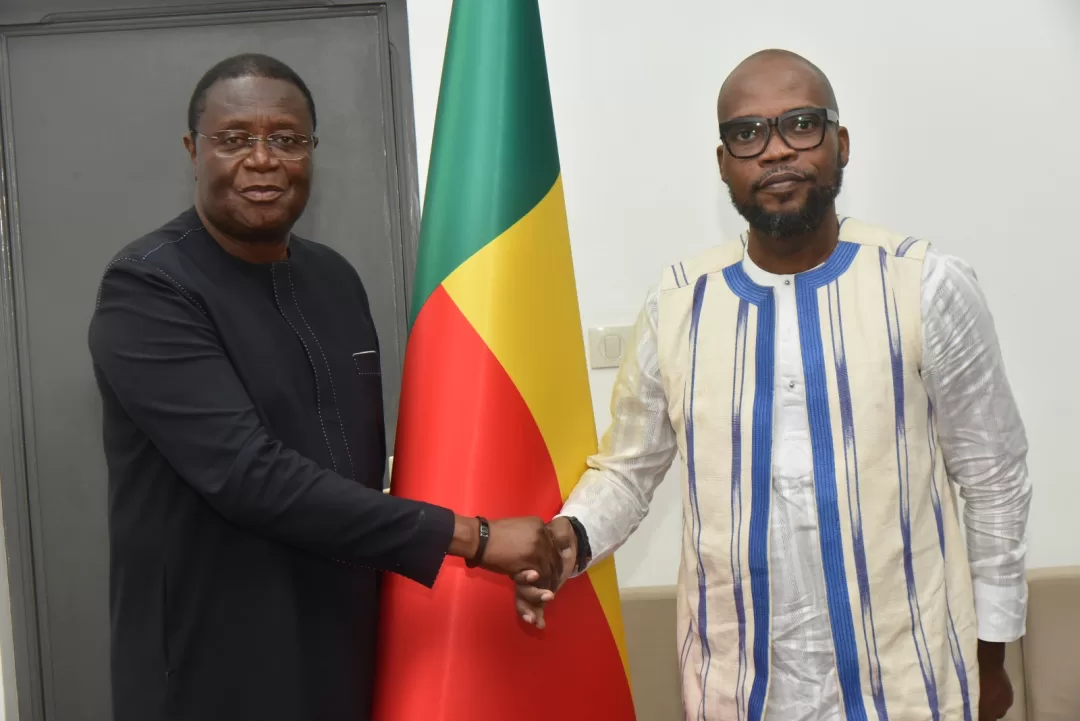 Hervé Prudence HESSOU, Président de l'UPMB et Victor Adossou , Président de la Cour suprême