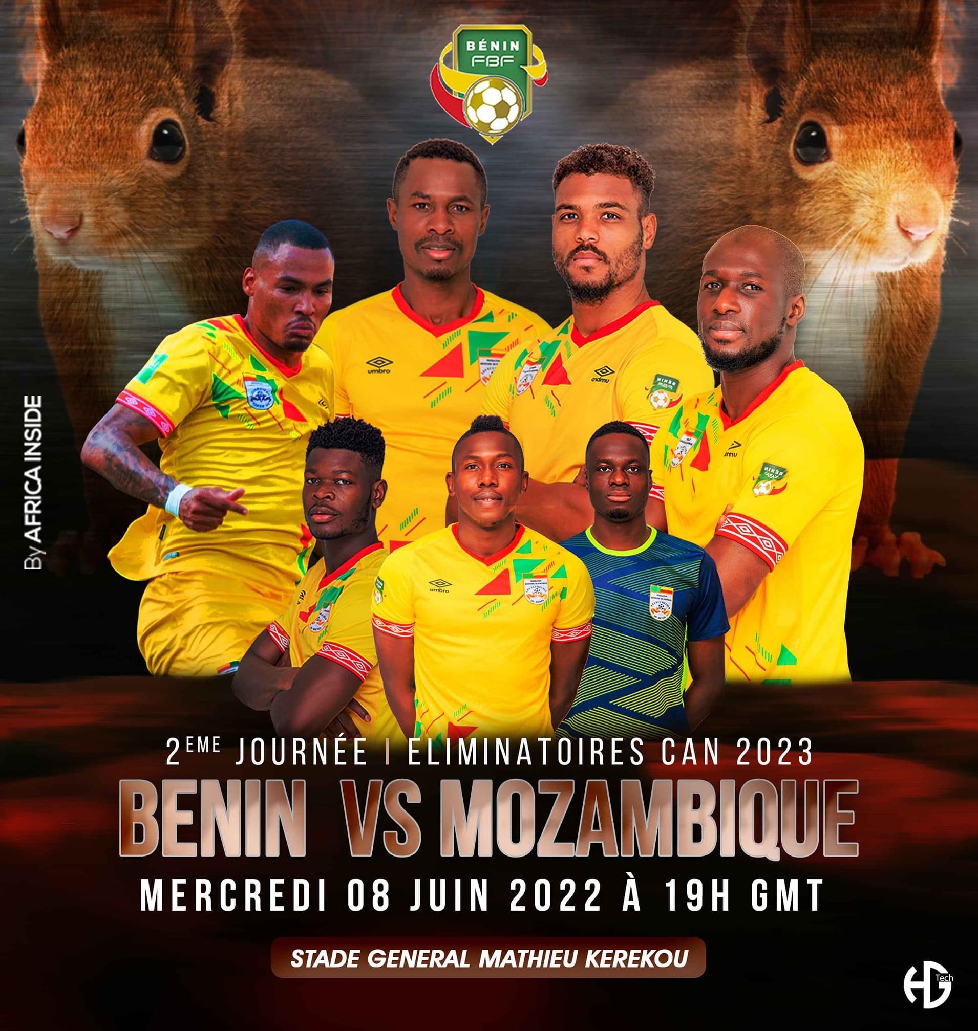 Montage de sept joueurs de football en maillot jaune avec logo de leur fédération devant deux écureuils géants et texte sur match à venir