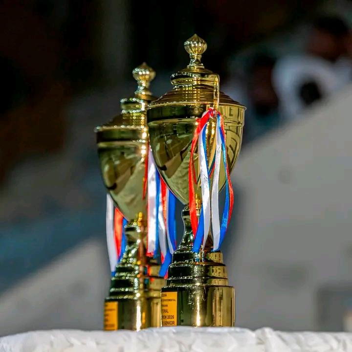 Images des deux trophées de la phase départementale du championnat de Maracana dans le Littoral.